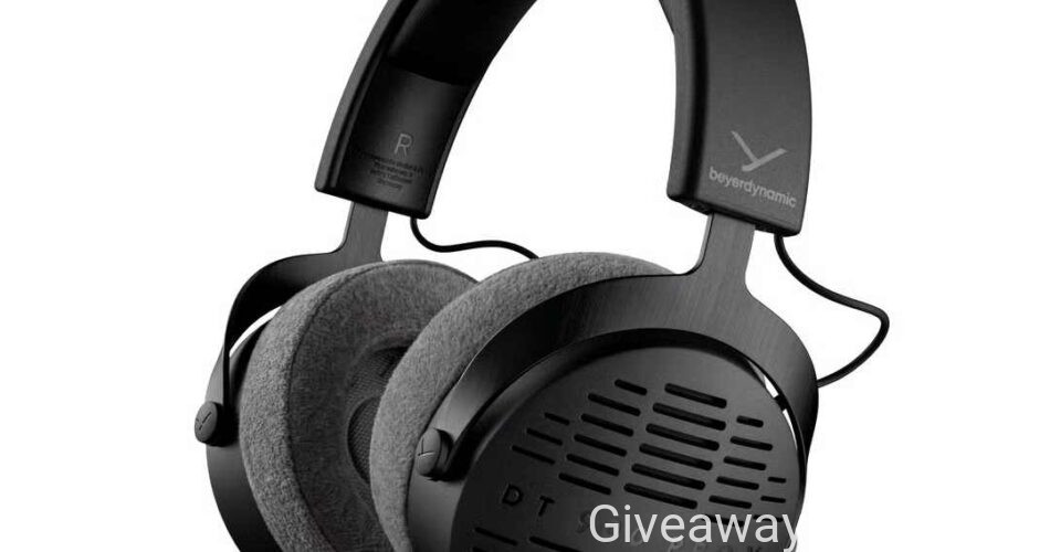 Beyerdynamic DT 900 Pro X Giveaway